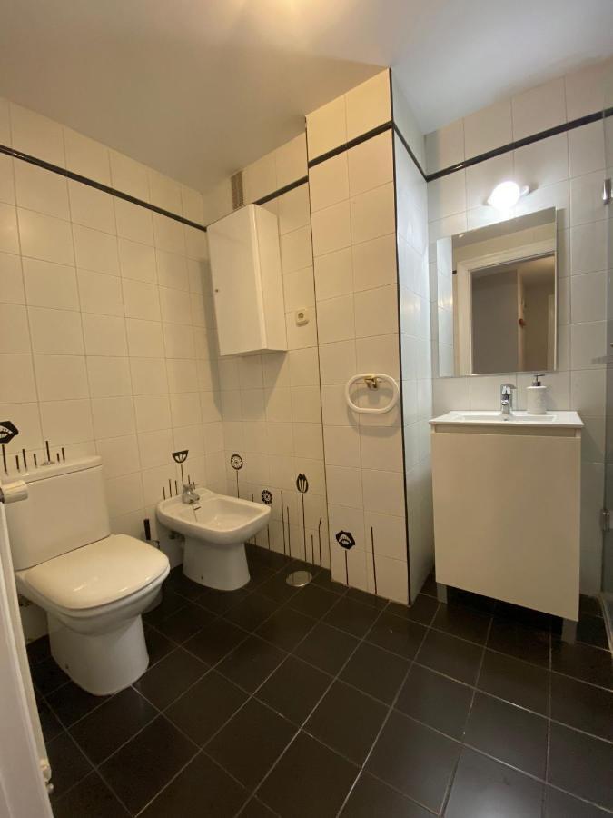 Cimadevilla 19 Oviedo Exteriör bild